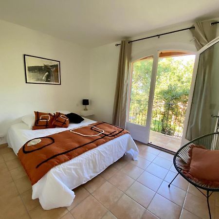 Villa Vue Mer Donnant Sur Le Golfe De St Tropez, 2 Chambres, 6 Pers, Piscine Commune Сен-Тропе Екстер'єр фото