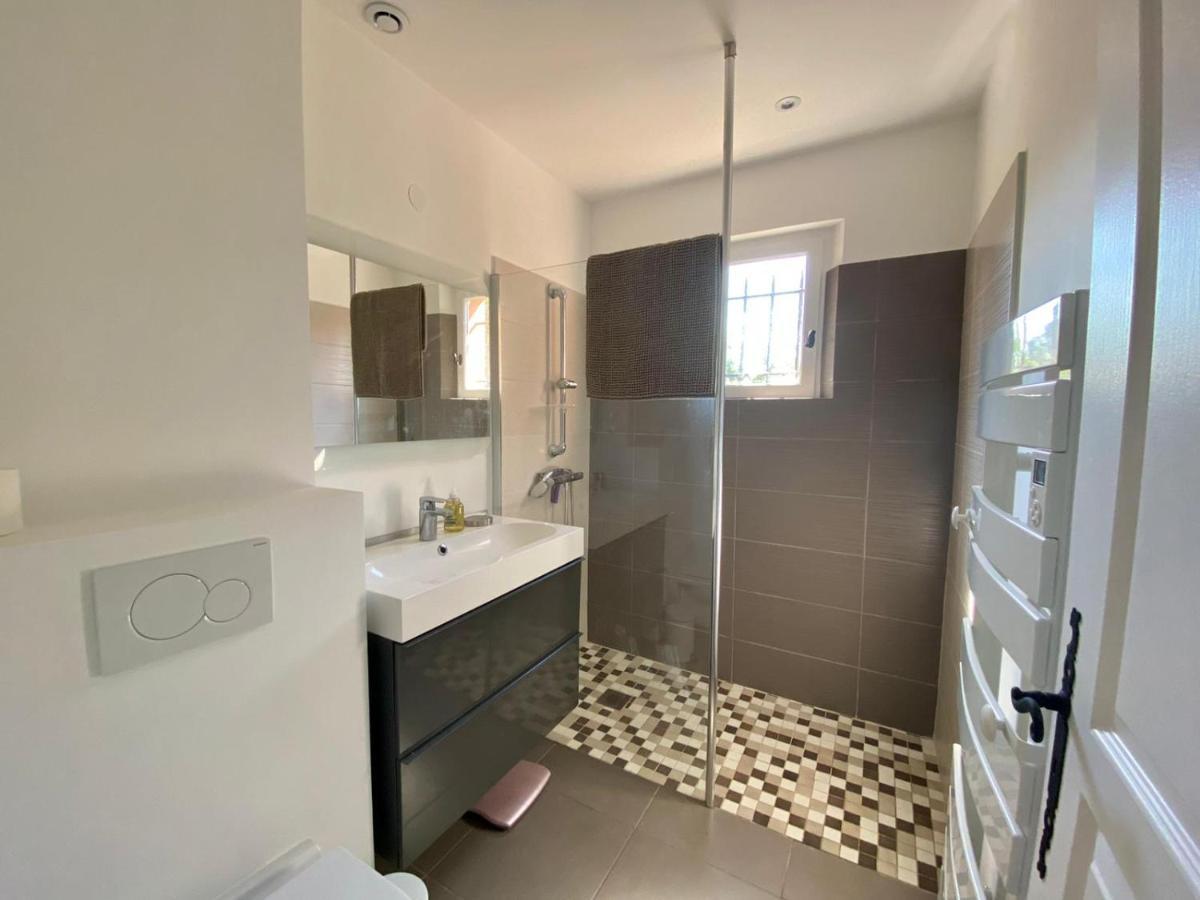 Villa Vue Mer Donnant Sur Le Golfe De St Tropez, 2 Chambres, 6 Pers, Piscine Commune Сен-Тропе Екстер'єр фото